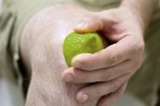 Medical Breakthrough: Your Knee & Joint Pain Can Heal at Home