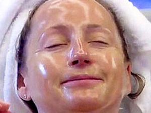 56-year-old Mom Stuns Doctors: Forget Botox, Do This