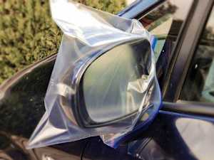 Always Place a Plastic Bag on Your Car Mirror when Traveling Alone, Here's Why