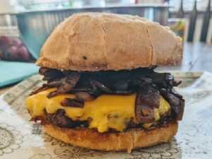[Photos] 30 Juiciest, Beefiest Burgers in America, Ranked