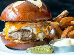 30 Juiciest, Beefiest Burgers in America, Ranked