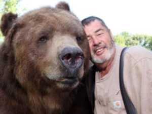 After Saving Her Drowning Cubs, This Mama Bear Grabbed This Man