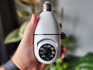 Homeowners Are Trading in Their Doorbell Cams for This $49 Lightbulb Camera