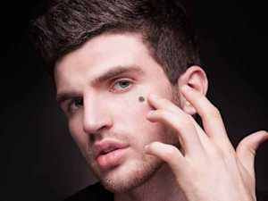 Moles and Skin Tags Fall Right off After Doing This