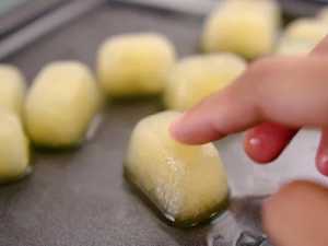 New Odd "Ice Hack" Shrinks Your Belly, Arm & Back Fat While You Sleep