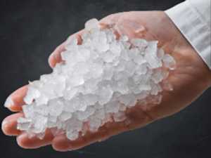 New Odd "Ice Hack" Shrinks Your Belly, Arm & Back Fat While You Sleep