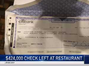Waiter Finds Envelope After Customer Won't Tip Him
