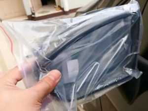 Always Place a Ziplock Bag on Your Car Mirror when Traveling Alone, Here's Why