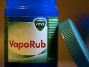 Rub Vicks Vaporub on Your Feet at Night Here's Why