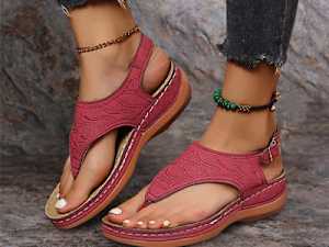 The Sandals for Standing All Day Without Discomfort