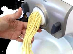 20 Kitchen Appliances That Are a Waste of Money