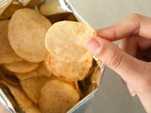 10 Foods to Avoid at Night and What to Eat Instead