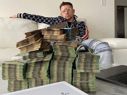 Bitcoin Scares Canadian Banks, and People Get Richer Using This