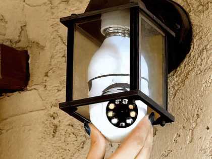 Homeowners Are Trading in Their Doorbell Cams for This $49 Lightbulb Camera