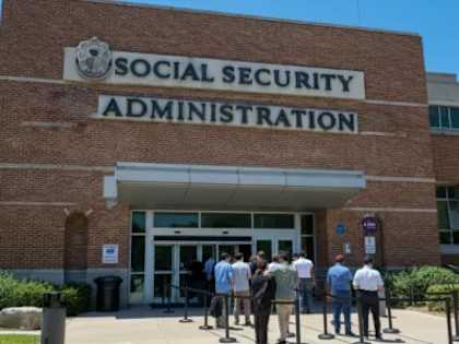 7 Things Trump Plans To Do for Seniors On SS In 2025