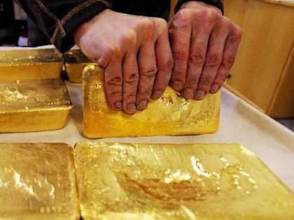Anyone Considering Investing in Gold Should See This