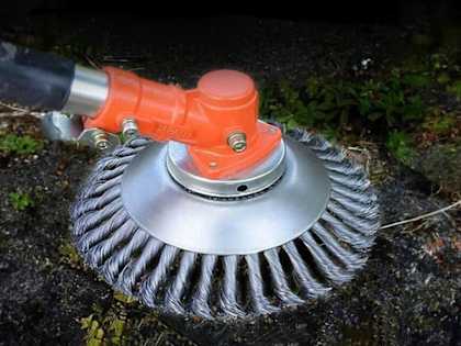 This Wired Trimmer Head is 100x More Powerful Than Traditional String Heads