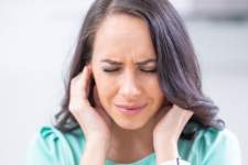 Ears Ringing? Do This Immediately, It's Genius (Watch)