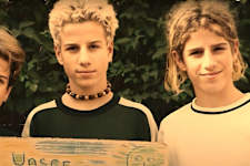 Triplets Take the Same Photo for 36 Years. the Last One Will Bring You to Tears!