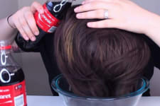 This is What Happens if You Wash Your Hair with Coca Cola!