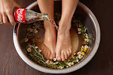 This Home-Based Approach is Changing The Way People Treat Nail Fungus