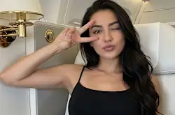 Flight Attendant Reveals How to Fly Business Class for The Price of Economy